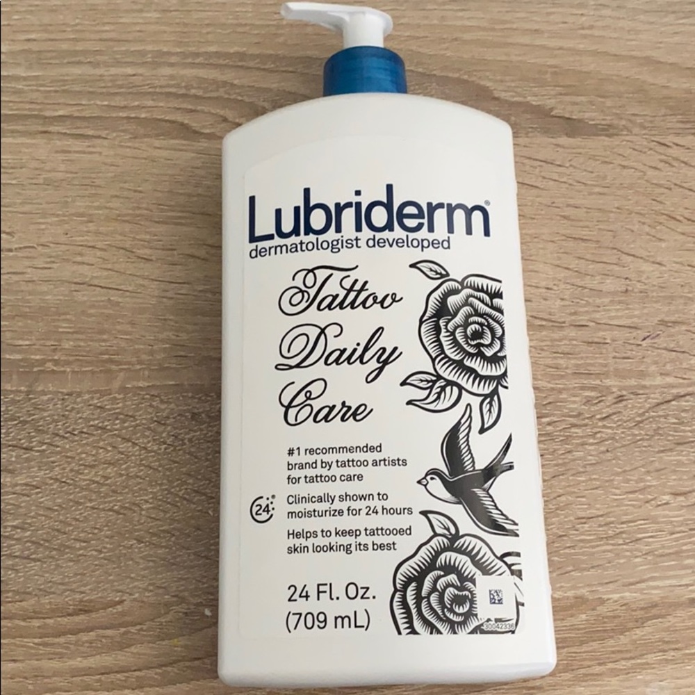 HUGE bottle- lubriderm tattoo daily care 24 fl oz